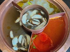菌王奇香锅-滇釜火锅·能喝汤的火锅(车公庄店)