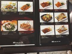 -BHC炸鸡(明洞总店)