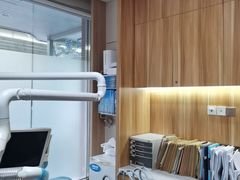 -上海仁爱医院口腔科 · 种植