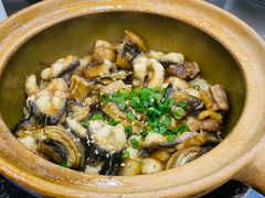 黄鳝白鳝双拼煲仔饭-红星光发煲仔饭(文海店)