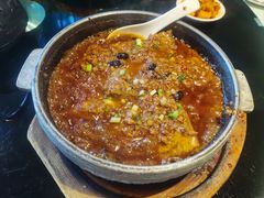 -帅巴人舅母子腊蹄民俗村