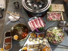 -围炉肉舍•炭烤活鳗•丹东海鲜烤肉(步行街店)