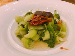 -山明水秀大饭店