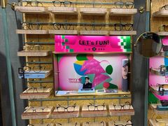 -MUJOSH木九十眼镜(月星环球港B1店)