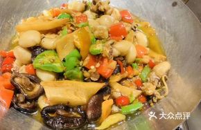 Slippery Mushroom with Seafood Delight