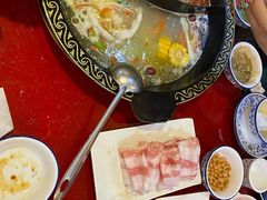 重庆经典鸳鸯锅底-重庆三峡火锅城(梅林店)