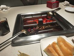 -海底捞火锅鲜切牛肉主题店(长寿路店)