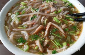 Pork Tripe and Meat Soup
