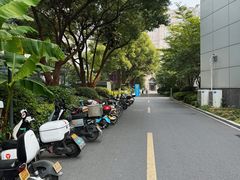 -包玉刚游泳场(黄龙恒励大厦店)