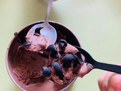 巧克力冰淇淋罐子蛋糕-壹心榴莲千层蛋糕甜品店