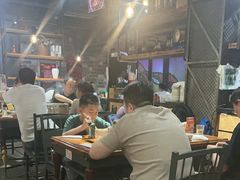 -琥珀老六龙虾(四里河店)