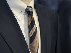 -尊卡诺高级西装礼服定制(江东中路店)