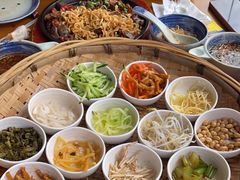 -包整·丝娃娃(一览甲秀楼风景店)