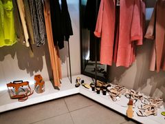 -ZARA(红谷滩万达店)