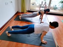 -Yvon yoga 瑜伽·精准体态管理中心