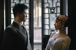 -雪中彩影婚纱摄影·微光艺术中心