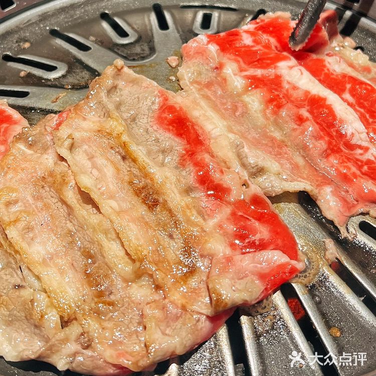 中华广场这个烤肉真好吃，团购套餐还优秀！