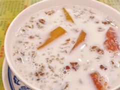 木瓜鲜奶桃胶-顺记冰室(宝华路店)