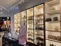 -王府井奥莱棋盘山小镇