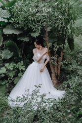 -Lady  Jane高端婚纱礼服馆