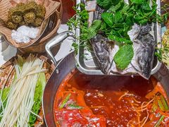 -王奋斗贵州酸汤牛肉火锅