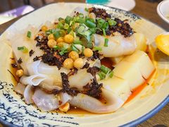 米豆腐拼卷粉-阿婉贵州苗家酸汤鱼(梅林店)