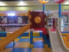 -蓝旗亲子游泳(范湖万达广场店)