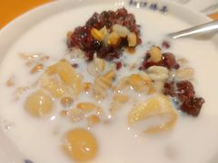 燕麦莲子紫米-赵记传承·中式甜品(珠海香洲柠溪大道店)