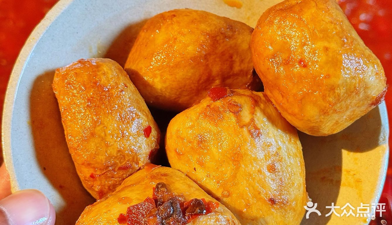 成都必吃榜：五里关火锅，奎星楼的辣味传奇！