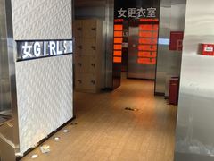 -蓝天国际游泳培训基地(华腾园店)