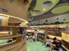 -新华书店(保利水城店)