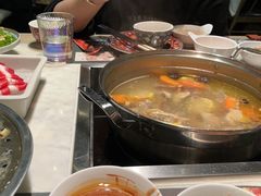 -尚尚仙·酸汤猪手·猪肚鸡火锅(华联万柳购物中心店)