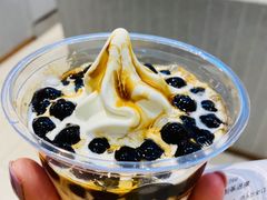 -喜茶(北京华贸购物中心店)