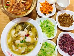 -南城香·饭香串香馄饨香(青年路店)