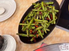 -家乡重庆火锅店