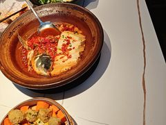 -阿瓦山寨·湘菜现炒·剁椒鱼头王(咸阳总店)