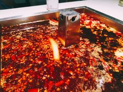 麻辣红锅-小牛叔鲜切牛肉·火锅·烤肉自助(公济桥路店)