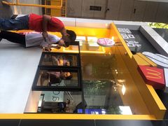 -麦当劳(杭州西湖银泰百货店)