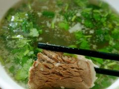 牛肉水盆-伊坊楼泡馍馆(华洲城熙悦都店)