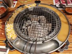 -青瓦炭韩潮烤肉(花园道店)