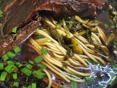 -小龙大肉面馆
