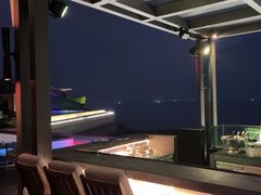 -瑰丽酒店·海吧·天际下午茶·现场DJ·天台酒吧