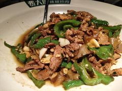 -费大厨辣椒炒肉(万家丽一店)