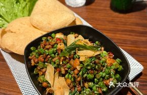 Thai Basil Beef Lettuce Wraps