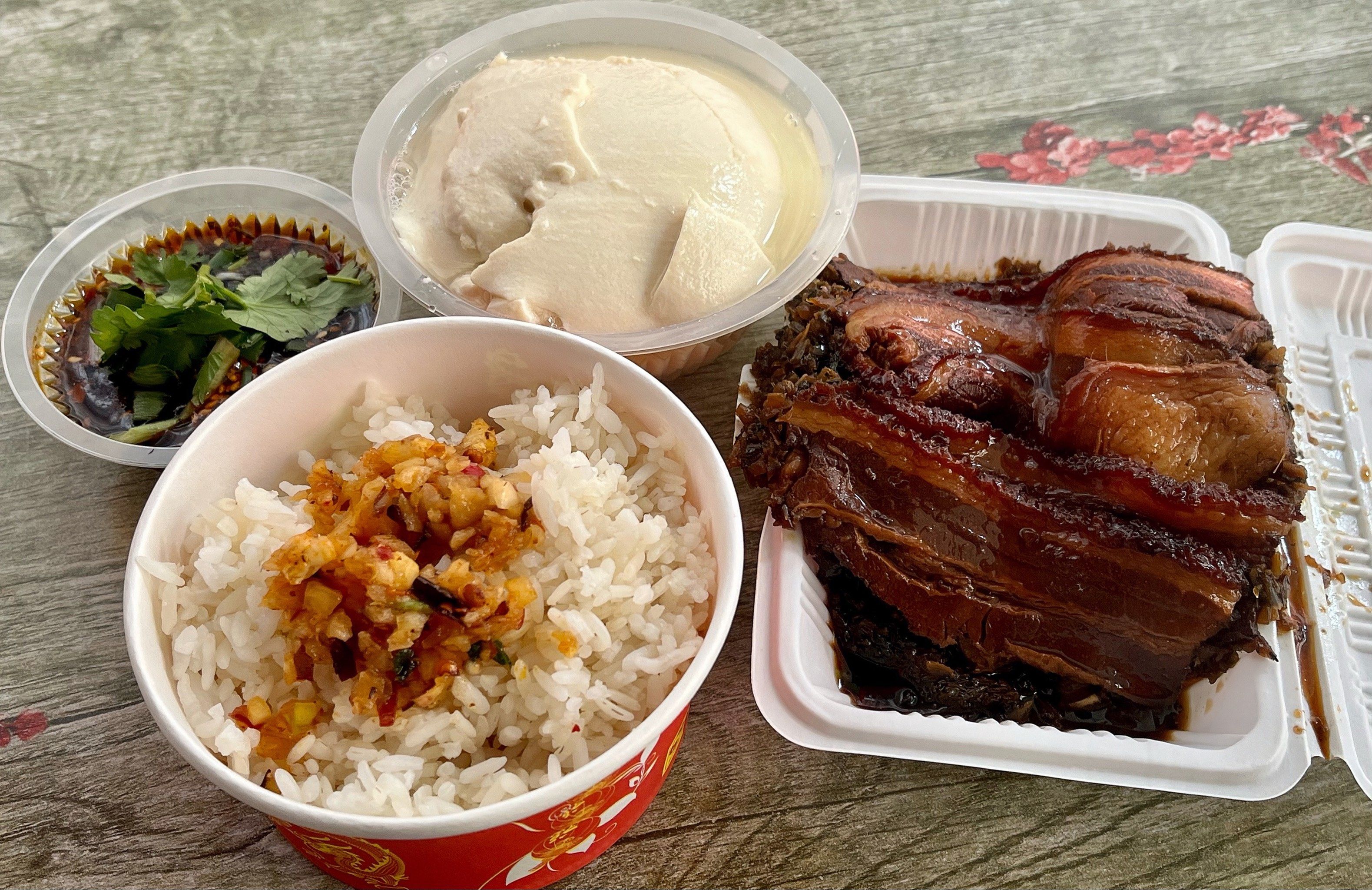 烧白豆花饭