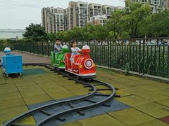 -蒙特利亲子乐园