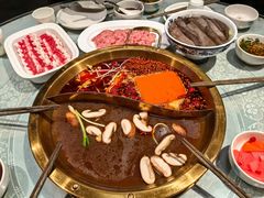 -小天鹅火锅·一线江景洪鼎旗舰店(洪崖洞店)