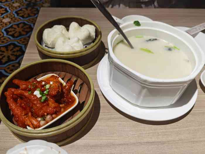 旺仔港式茶餐厅(永旺梦乐城泰达店)-"[环境]餐厅环境比较昏暗,卫生