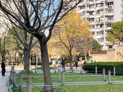 -上海不夜城广场(上海不夜城金融大厦店)