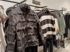 -URBAN REVIVO(上海中庚漫游城店)